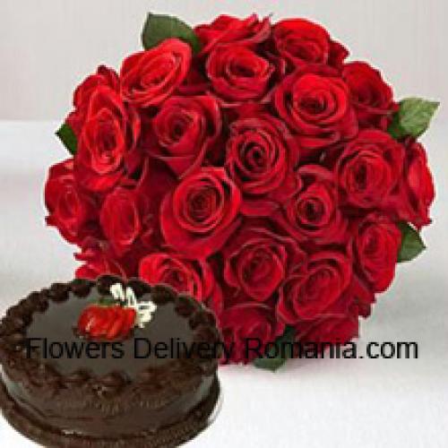 25 Rose Rosse con 1/2 Kg di Torta