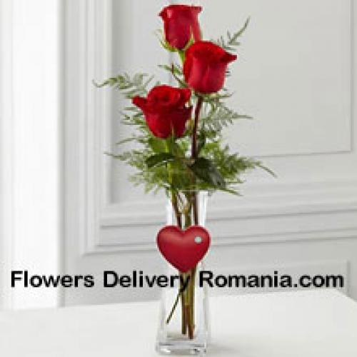 3 Rose Rosse con un Cuore Carino